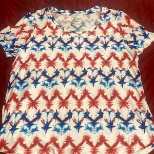 Liberty Park red graphic tee size L